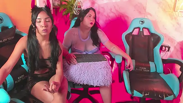 Lauren smiles online show from October 19, 2025, 5:30 am