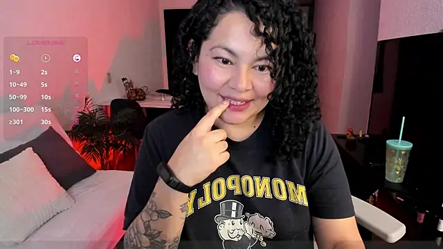 Chubby Licius online show from September 25, 2025, 1:53 am