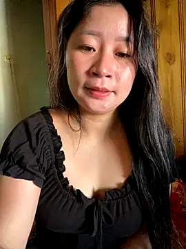 violet-00 online show from October 13, 2025, 12:54 am