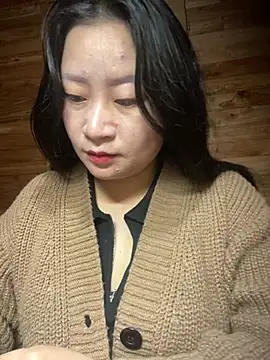 violet-00 online show from March 6, 2026, 1:46 am