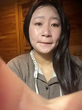 violet-00 online show from March 11, 2026, 1:33 am