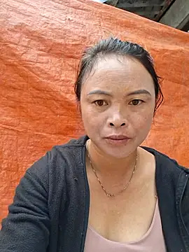 xuxulovezz online show from September 24, 2025, 12:14 am