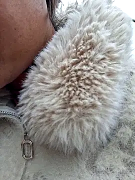 xuxulovezz online show from January 7, 2026, 2:14 am