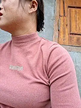 xuxulovezz online show from April 20, 2026, 2:58 am