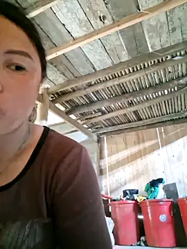 xuxulovezz online show from April 22, 2026, 4:15 am