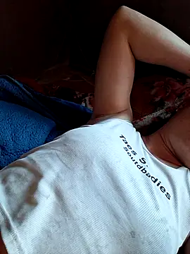 xuxulovezz online show from July 25, 2026, 5:38 am