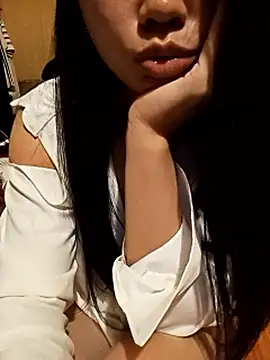 Snapshot of Suny_babyy chatting on May 11, 2026, 2:45 pm Suny babyy online show from May 11, 2026, 2:45 pm