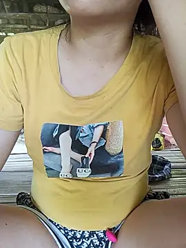 Snapshot of Suny_babyy chatting on May 25, 2026, 6:19 am Suny babyy online show from May 25, 2026, 6:19 am