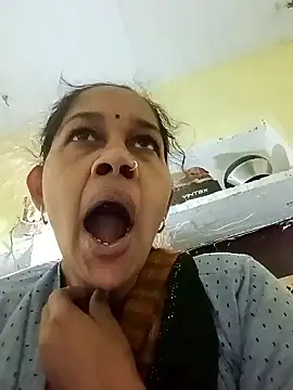 Snapshot of Rupali_ji chatting on February 6, 2026, 9:45 am Rupali ji online show from February 6, 2026, 9:45 am