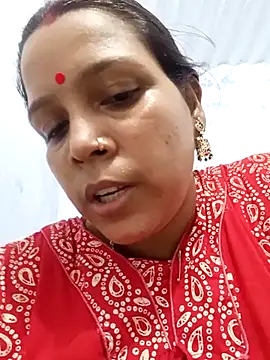 reya743 online show from October 13, 2025, 9:20 am