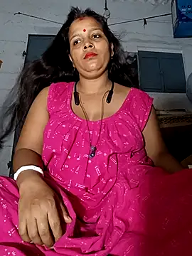 reya743 online show from October 27, 2025, 4:33 pm