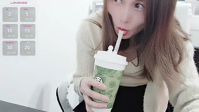 lizi- online show from November 21, 2025, 8:35 am