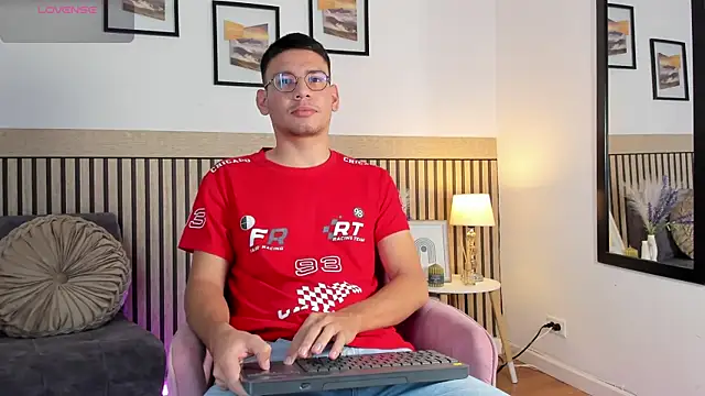 marcuswildx online show from September 24, 2025, 10:13 pm