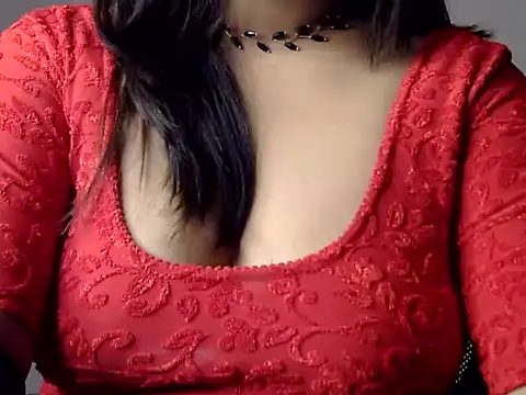 Aaliya02 online show from November 4, 2025, 1:48 am