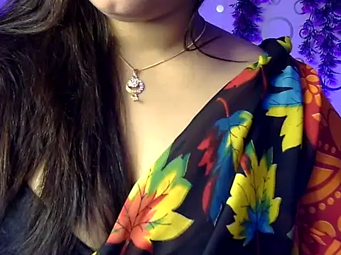 Snapshot of Aaliya02 chatting on April 10, 2026, 11:48 am Aaliya02 online show from April 10, 2026, 11:48 am