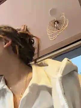    Dorry02    online show from October 31, 2025, 10:27 am