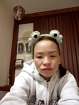    Dorry02    online show from December 23, 2025, 4:10 am