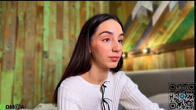 Elliizabeth online show from October 27, 2025, 9:13 am