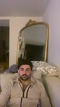 eauminerale online show from April 12, 2026, 11:21 pm