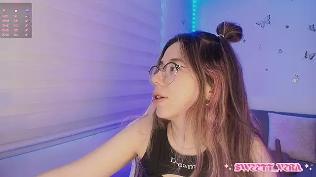 sweettvera online show from November 29, 2025, 12:41 pm