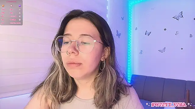 sweettvera online show from April 21, 2026, 1:06 pm