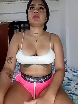 Sashalana online show from October 7, 2025, 12:24 pm