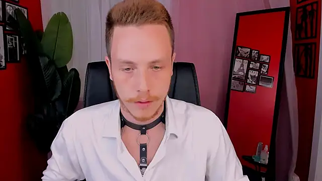 LeoMooree online show from September 27, 2025, 8:58 pm