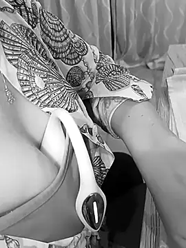 prismia online show from October 12, 2025, 6:29 pm