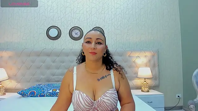 VaniaRose online show from October 27, 2025, 8:13 pm