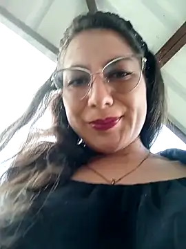 Mia-love-03 online show from November 26, 2025, 9:49 pm