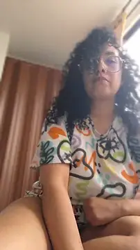 LondonHilton online show from April 10, 2026, 3:28 pm