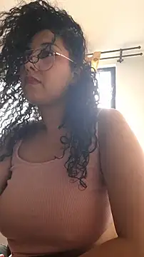 LondonHilton online show from April 19, 2026, 9:17 pm