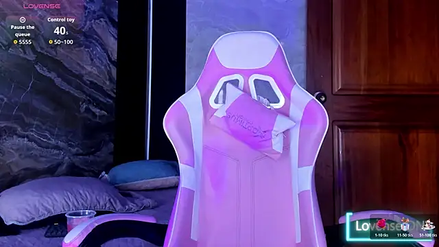 Ellis-Brown online show from November 15, 2025, 4:21 am