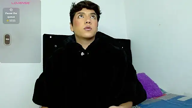 Ellis-Brown online show from December 4, 2025, 4:44 am