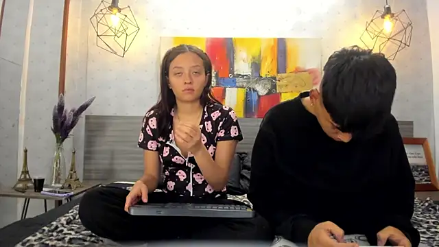 Willow Pearl online show from October 12, 2025, 11:53 am