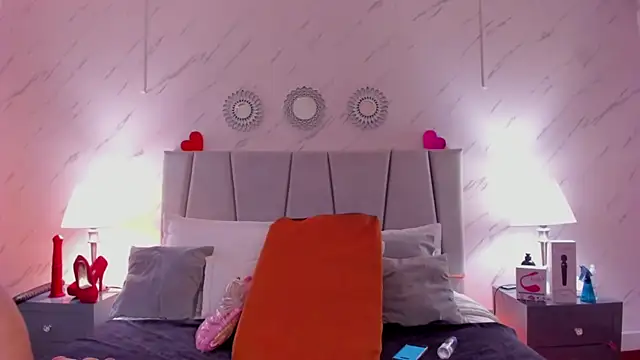 Snapshot of Michell_Monet chatting on March 2, 2026, 12:01 pm Michell Monet online show from March 2, 2026, 12:01 pm