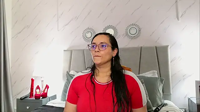 Michell Monet online show from April 21, 2026, 12:00 pm