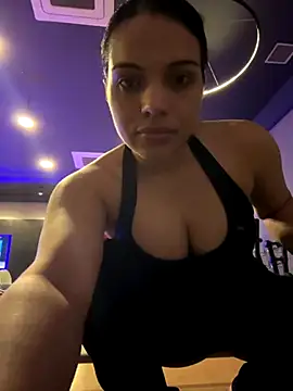 Anavalle online show from October 7, 2025, 6:38 pm