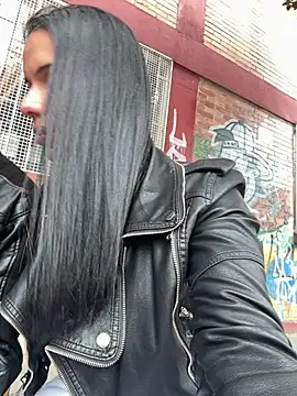 Anavalle online show from April 11, 2026, 12:42 pm