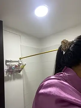 IsabellaJoness  online show from November 3, 2025, 11:11 am