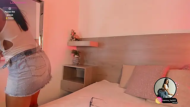 Ivana Hall online show from October 22, 2025, 9:03 pm