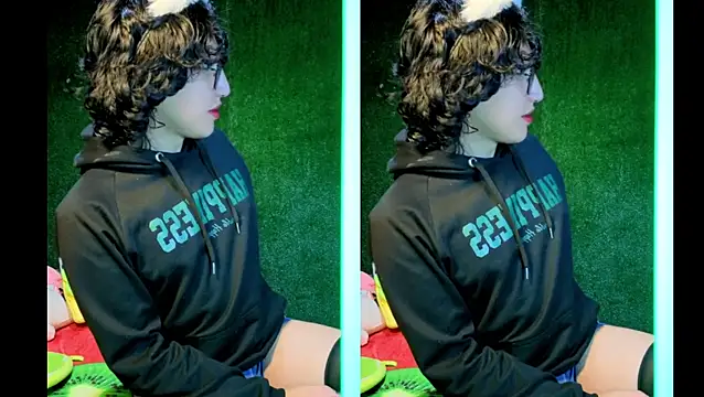 -BlueOpal- online show from December 18, 2025, 3:01 am