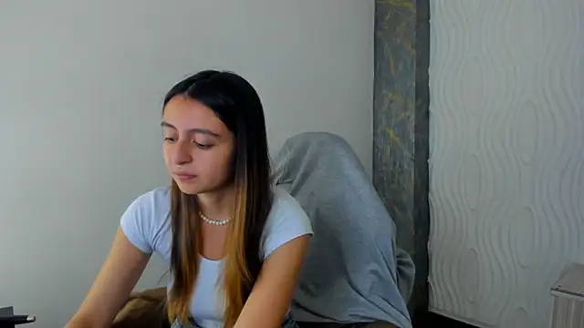 lala clark online show from February 7, 2026, 8:23 pm