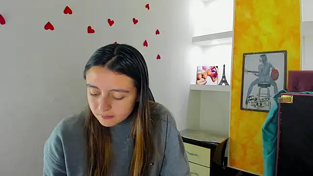 lala clark online show from February 27, 2026, 8:42 pm