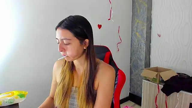 lala clark online show from March 3, 2026, 8:59 pm