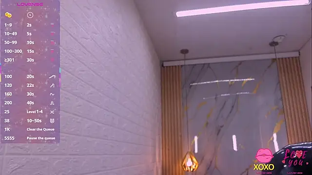 kat 96  online show from November 22, 2025, 7:13 pm