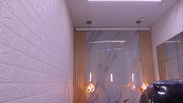 kat 96  online show from December 16, 2025, 7:19 pm