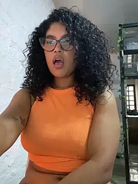 miiabrown18 online show from April 20, 2026, 10:44 pm