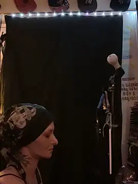 blondebarbiebae online show from October 2, 2025, 4:03 pm