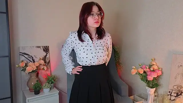 NyamNyamNyammm online show from September 23, 2025, 2:53 pm